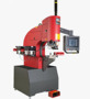 BN 26703 Haeger® OneTouch™ 824™ 5He LITE Lisovací stroj s automat. otočným systémem nástrojů, se systémem automatického podávání